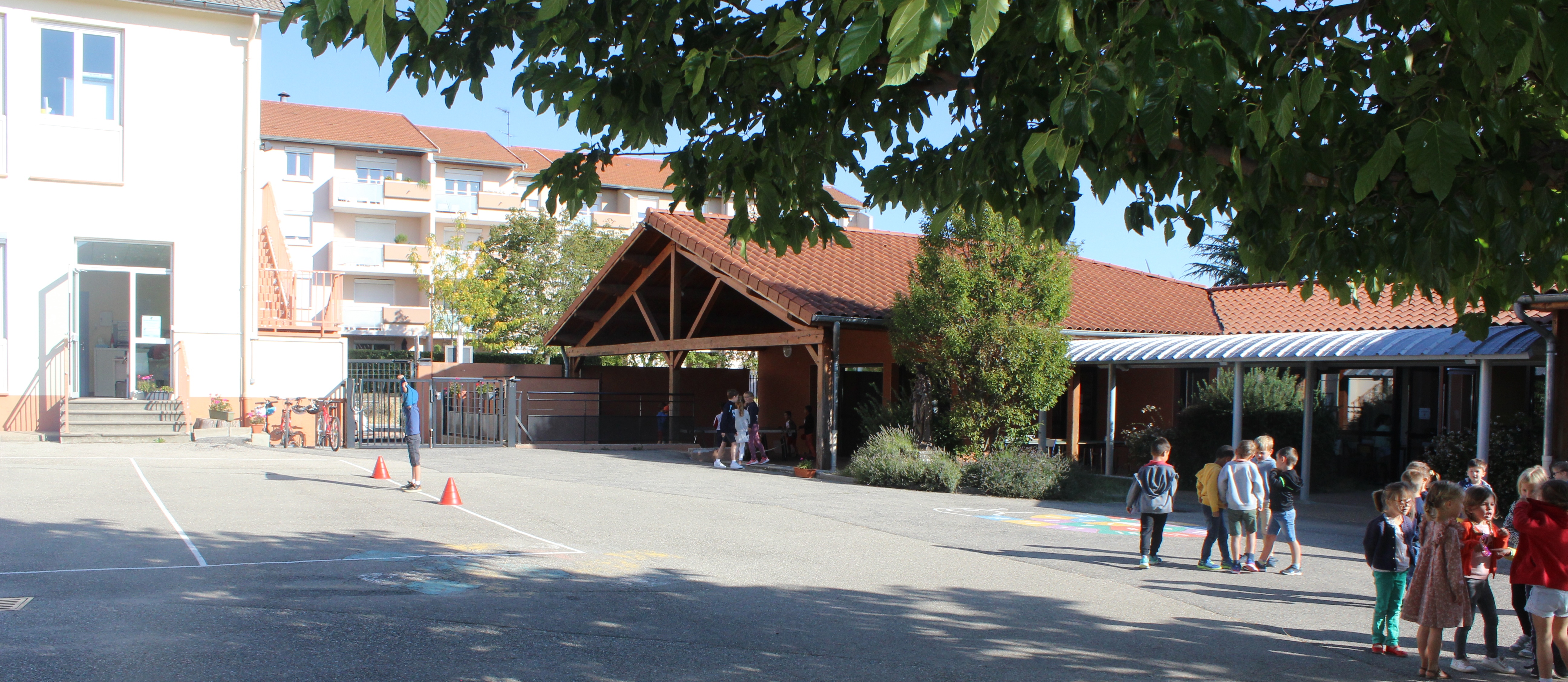 cour4